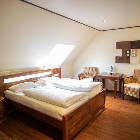 Vier Jahreszeiten Rooms Husum  Экстерьер фото
